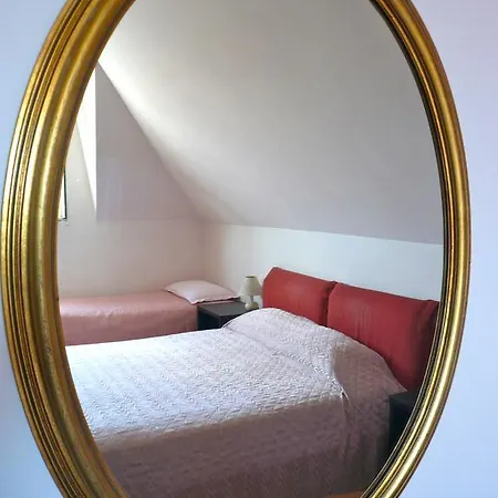 Bed & Breakfast Da Roy A Cinecitta 3*